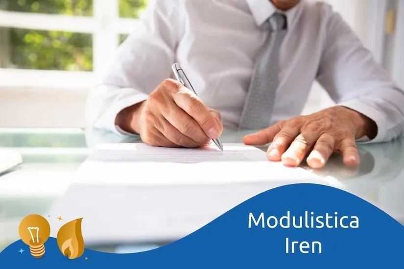 Cartellina con moduli compilati pronta per essere inviata: simbolo della modulistica Iren