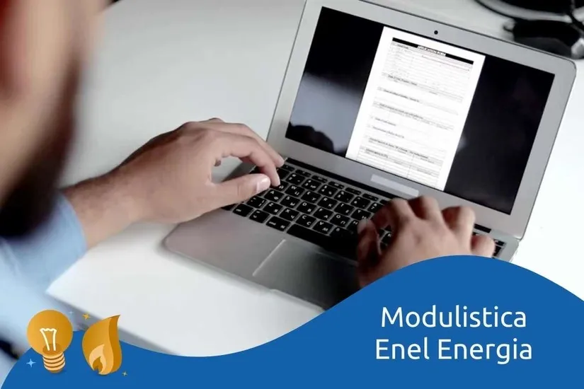 Cliente che compila un modulo PDF Enel Energia con allegata copia della carta d'identità